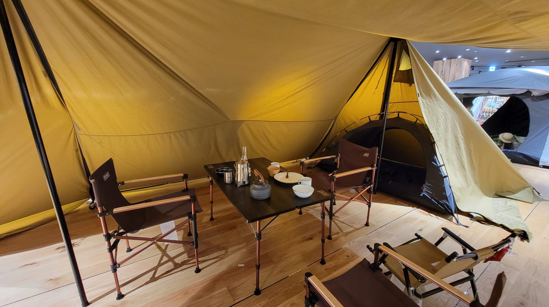 コールマン VC 2ポールシェルター VC2ポールシェルター ひとり簡単設営