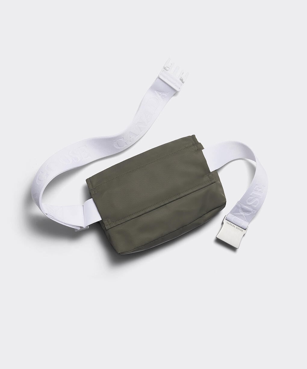 ミニ ウエスト パック パフォーマンスサテン(8837U2)｜カナダグース