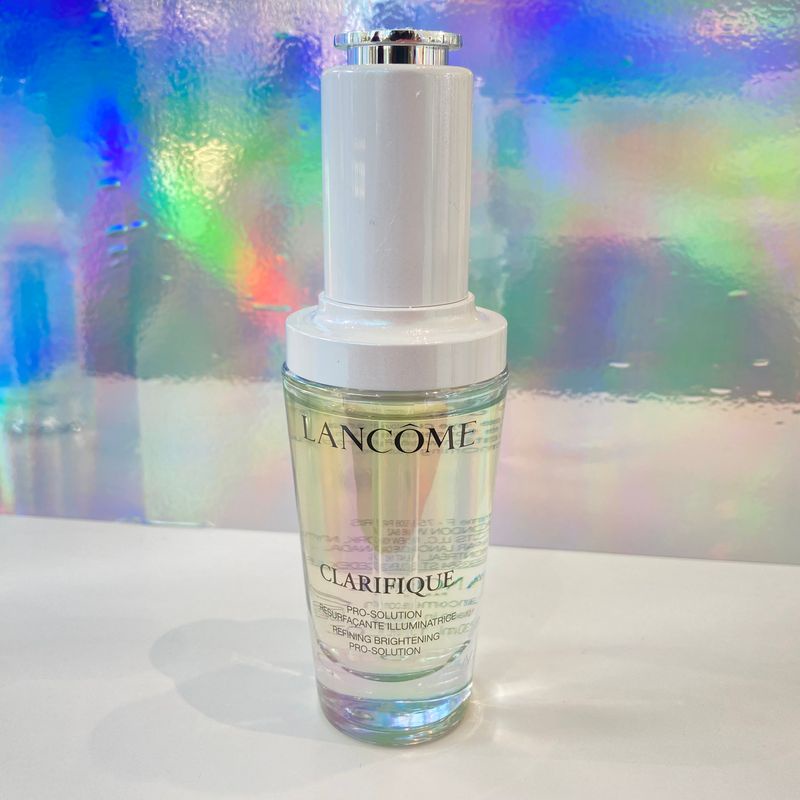 ランコム」新世代美白美容液。角質ケア＆美白ケアで透明感のある肌へ