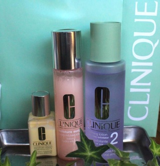 クリニーク / ドラマティカリーディファレント モイスチャライジング