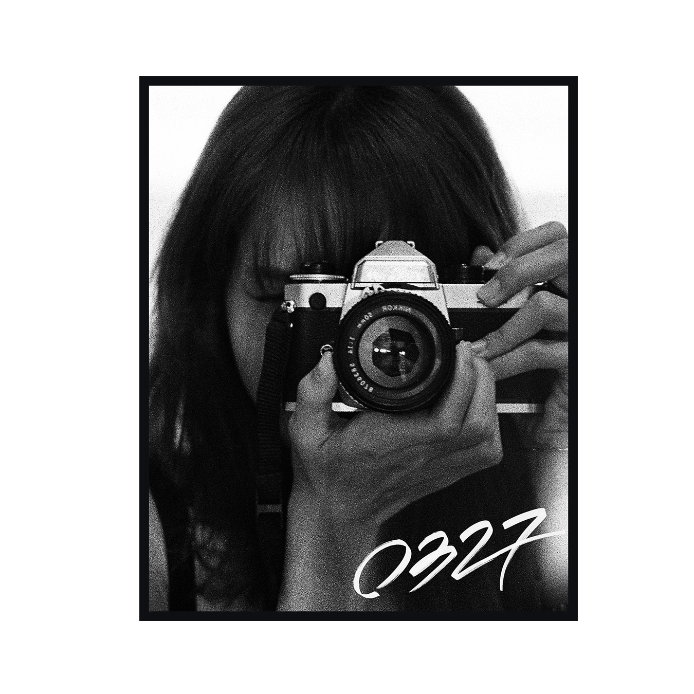 LISA PHOTOBOOK [0327] -LIMITED EDITION- - YG SELECT