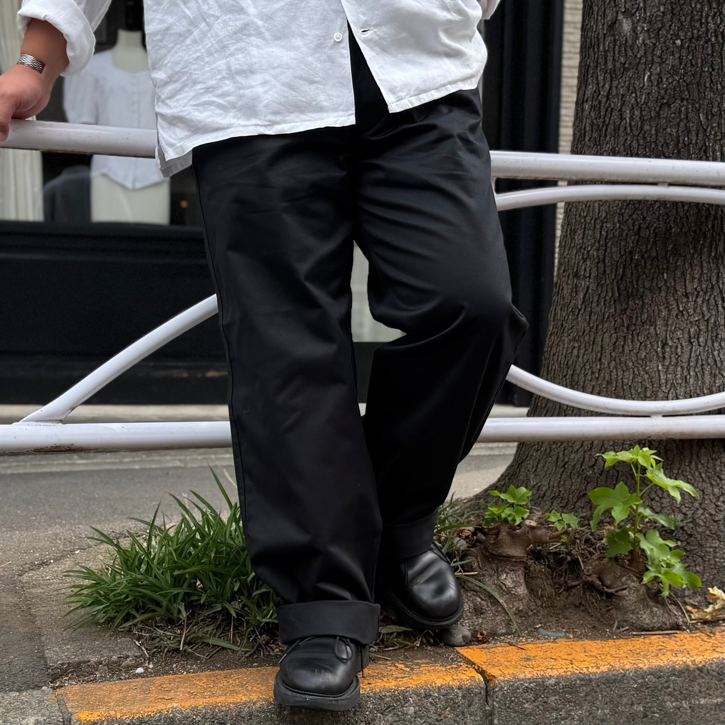 新鮮な定番ブラックチノ》NEW BASIC CHINO - BLACK – ナイジェル