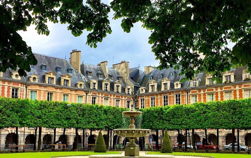 ケルゾン】ヴォージュ広場（ローズとレンガの香り）（kerzon