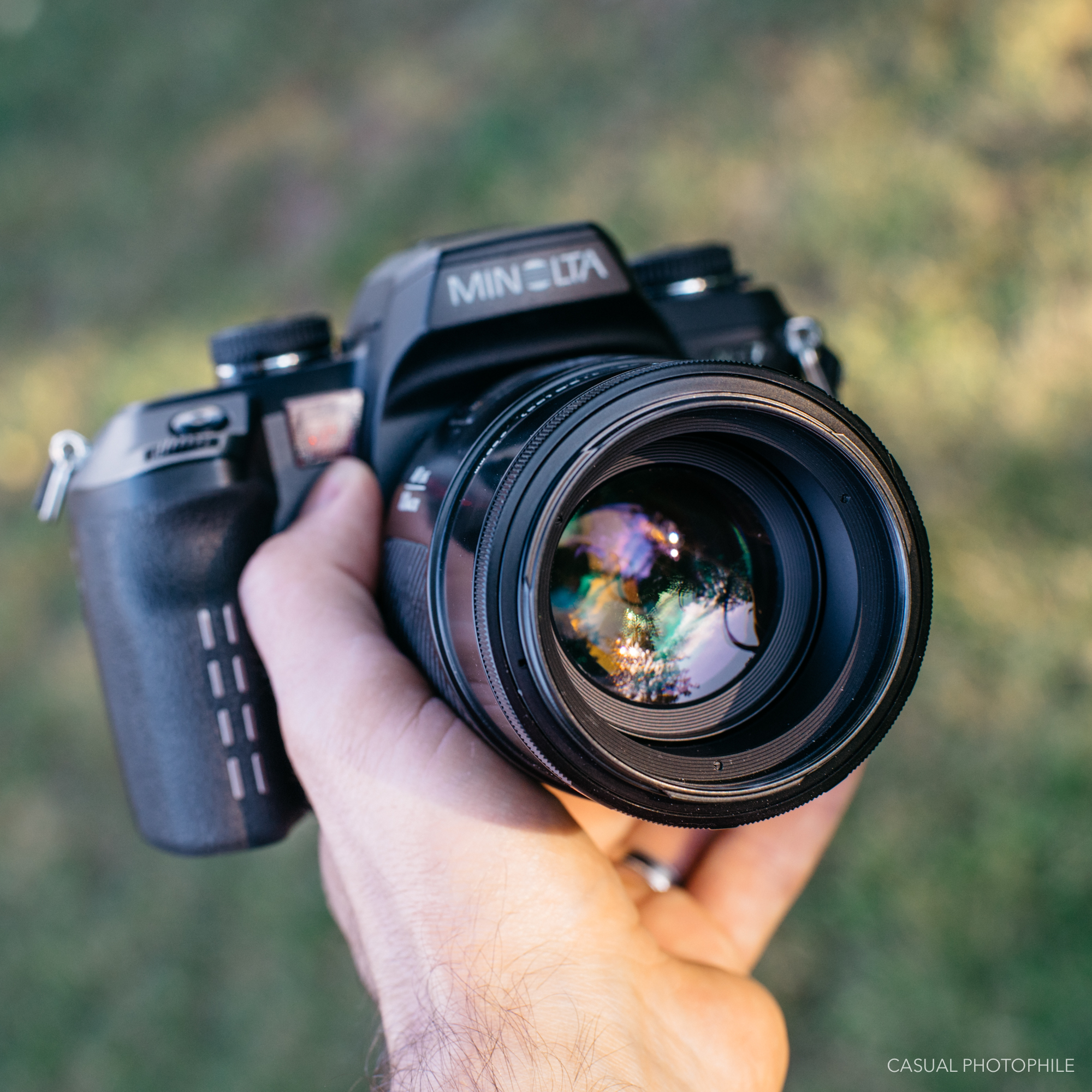 Minolta AF Macro 100mm F/2.8 A Mount Lens Review - Spoiler : It's