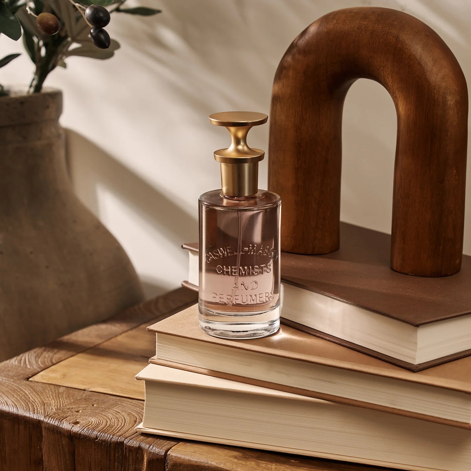 LX48 – CASWELL-MASSEY®︎