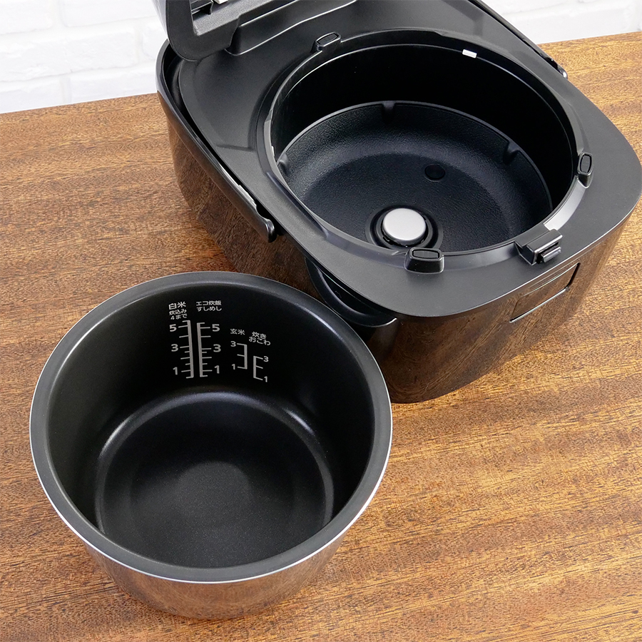 Panasonic（パナソニック） IHジャー炊飯器 備長炭釜 ブラック SR