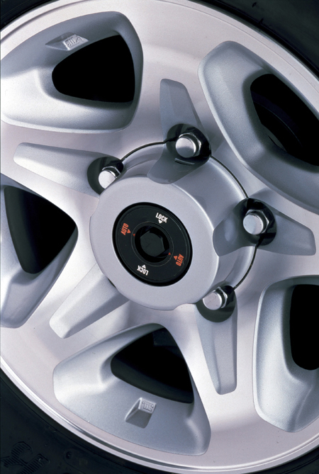 ランドクルーザー70（トヨタ）ZX 4ドア（1999年8月）｜カタログ