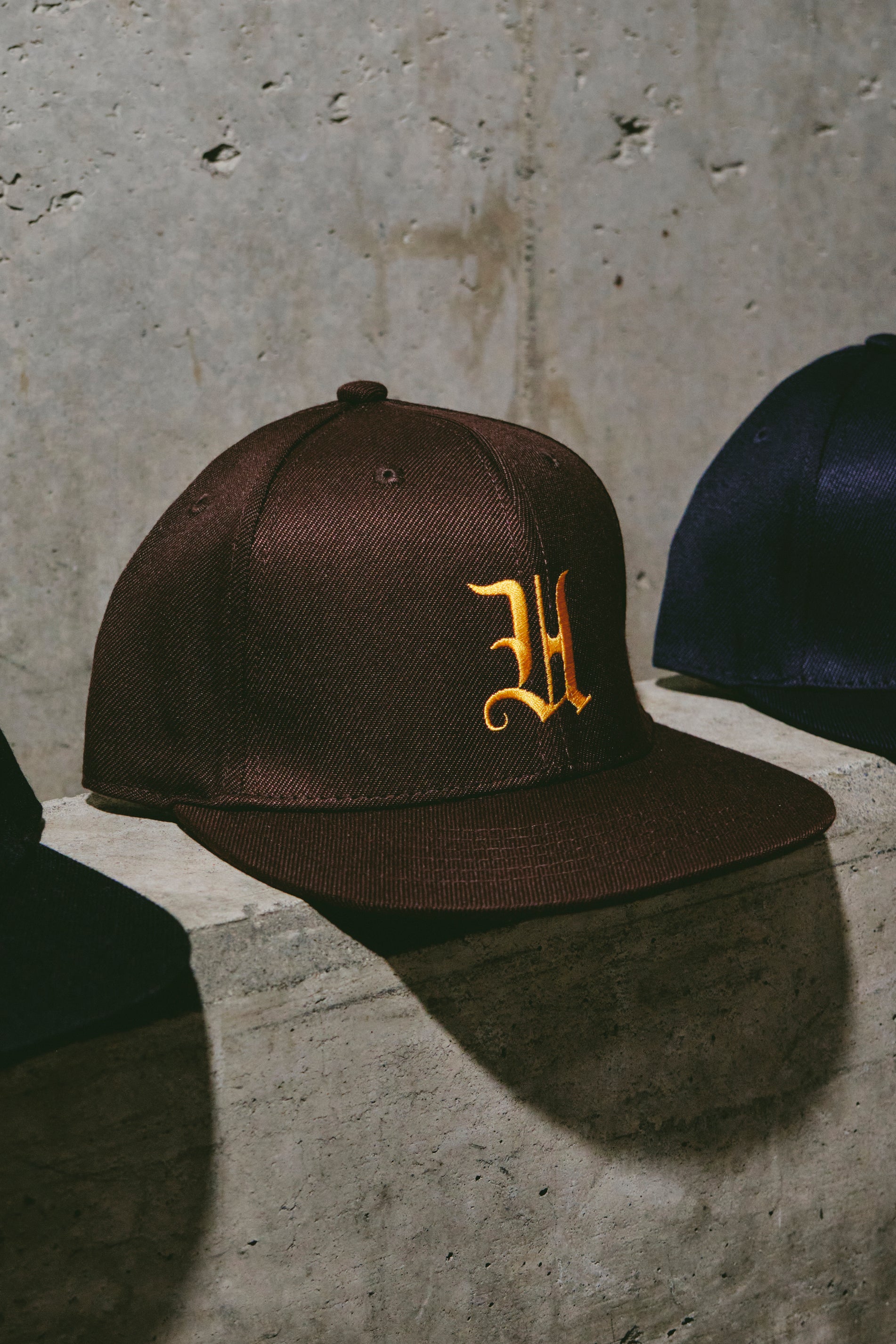 CAPTAINS HELM #H LOGO STADIUM CAP