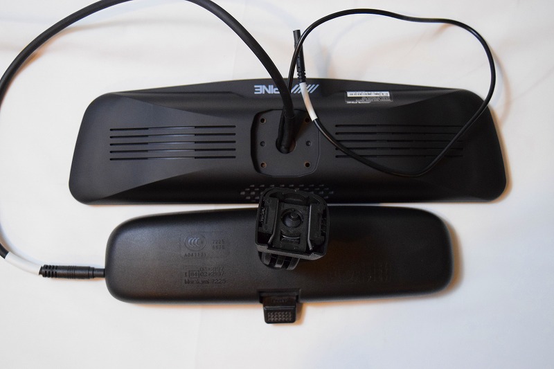 DMR-M01R」の実機レビューと評価 アルパインの交換式スマートミラー