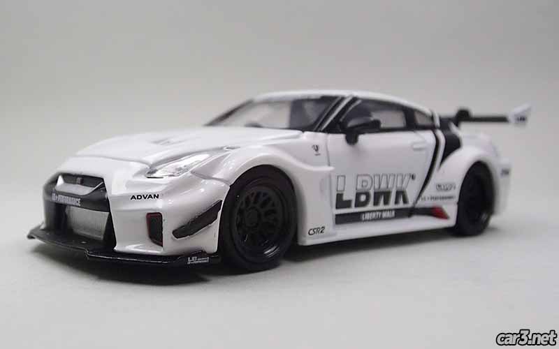 MINI GTのLB-Silhouette WORKS GT NISSAN 35GT-RR Ver.2 White LBWK