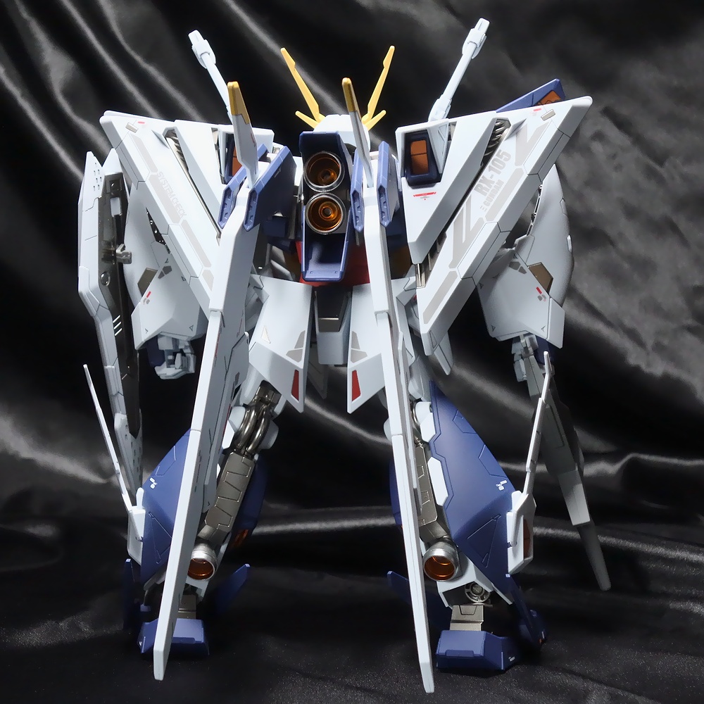 プレミアム完成品】バンダイ HGUC 1/144 Ξガンダム (クスィーガンダム