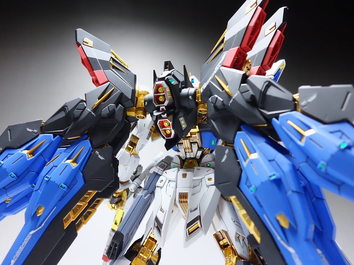 プレミアム完成品】バンダイ MGEX 1/100 ストライクフリーダムガンダム