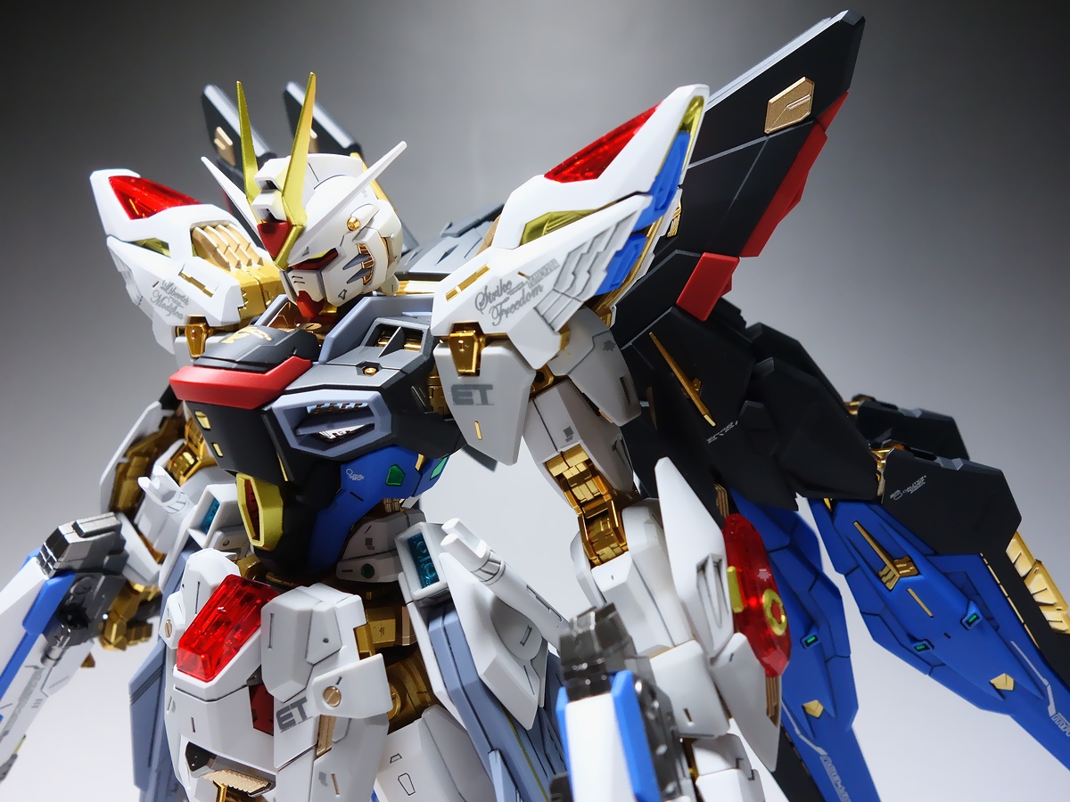 プレミアム完成品】バンダイ MGEX 1/100 ストライクフリーダムガンダム