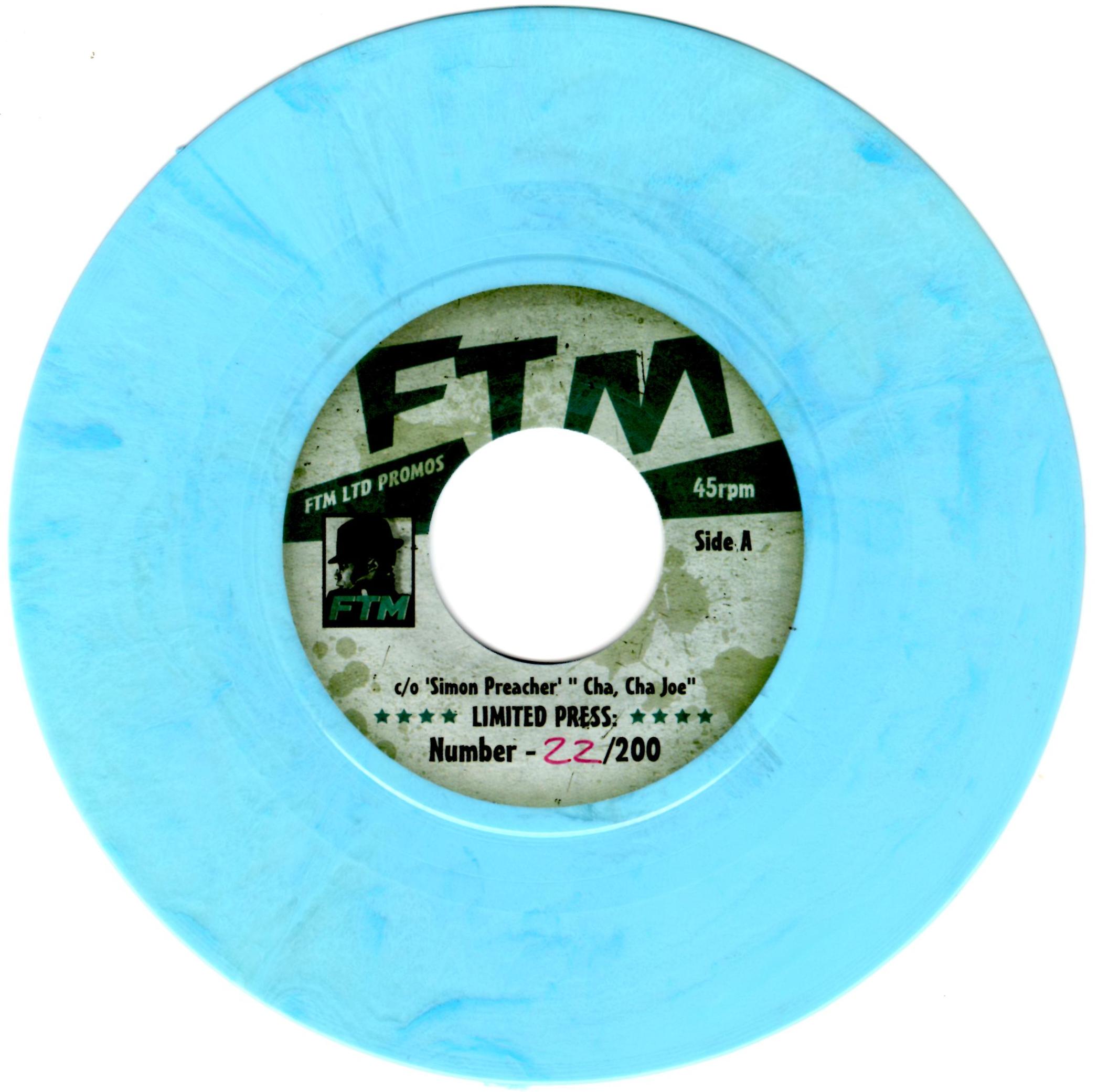 THE CATALINAS - CHA, CHA JOE / FTM - THE TRAMPS / BLUE VINYL