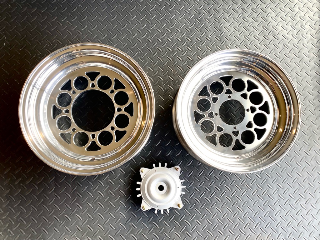 ズーマー、スクーピー、スマートディオよりリアルワイド鉄ホイルとハブ