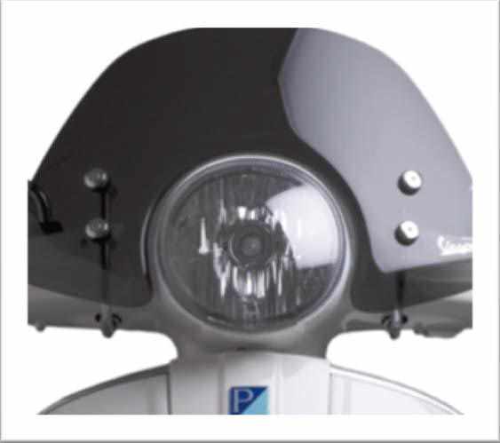 Vespa純正 GTS スモールスクリーン【スモーク】 | Vespa（ベスパ）の事