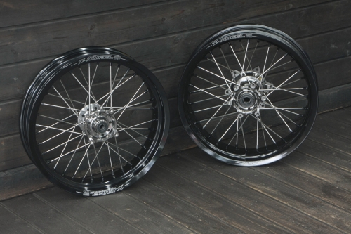 Z-WHEEL AR1モタードホイールキット（17インチ）KLX250/Dﾄﾗｯｶｰ/Dﾄﾗｯｶｰ