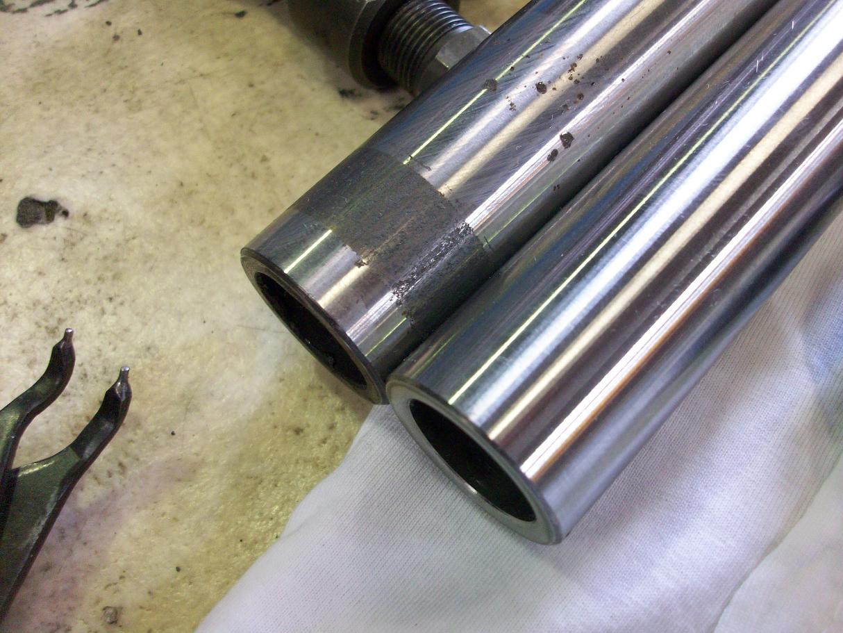 750ターボ用スイングアームスリーブ | スピードショップイトウ