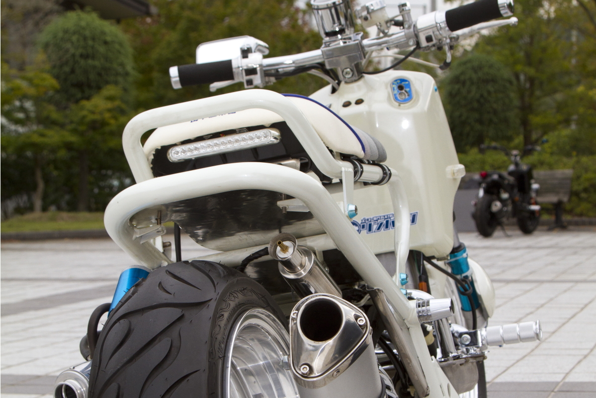 あっきー ズーマーテールユニット(一文字タイプ&フロントウインカー