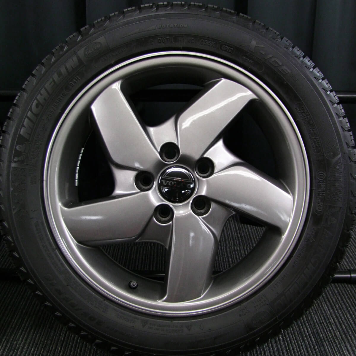 VOLVO (ボルボ) 940 純正 16×6.5J(+25)PCD108-5H リメイク ガンメタ