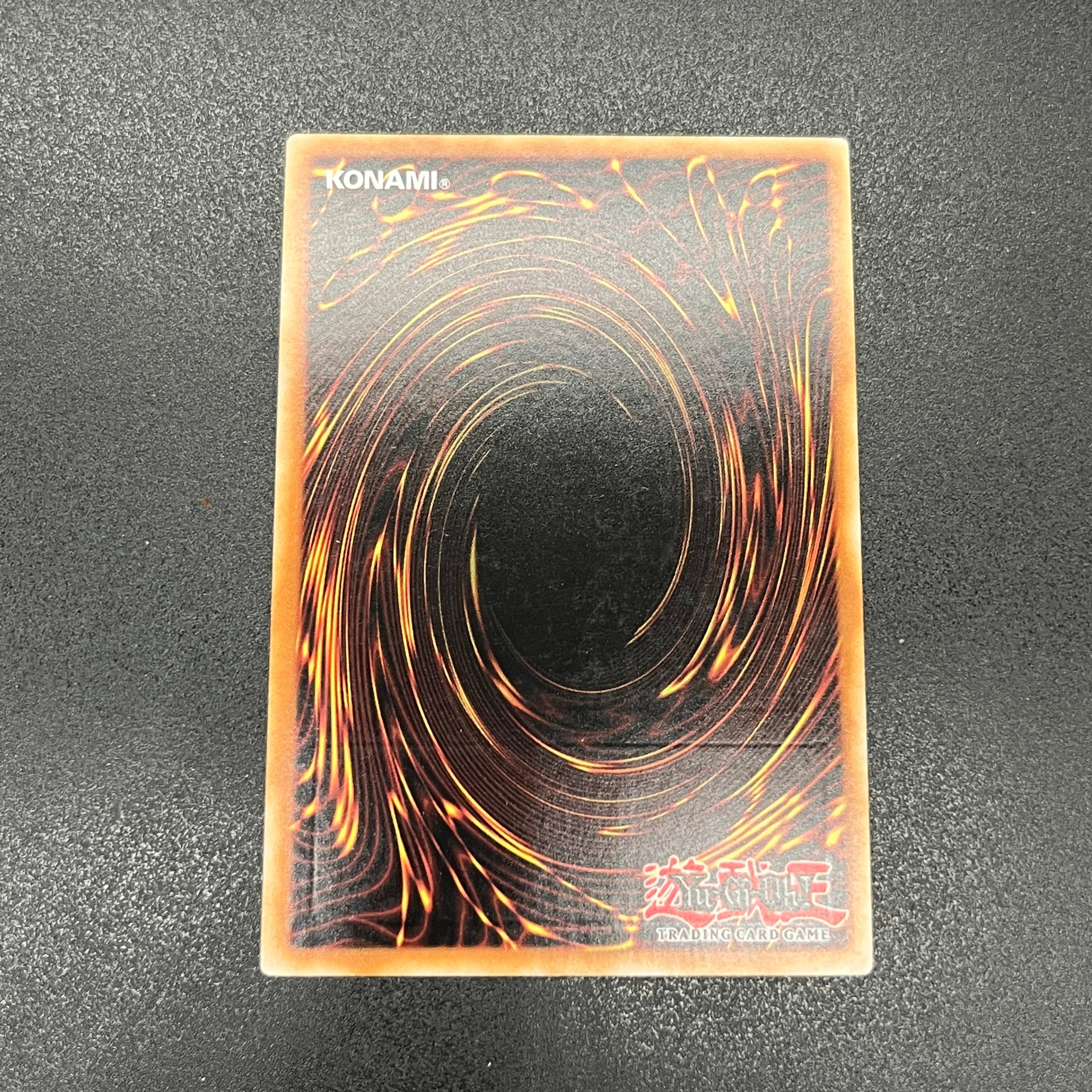 遊戯王 ブラック・マジシャン/レリーフ/イタリア語/1st/EU版 – カード