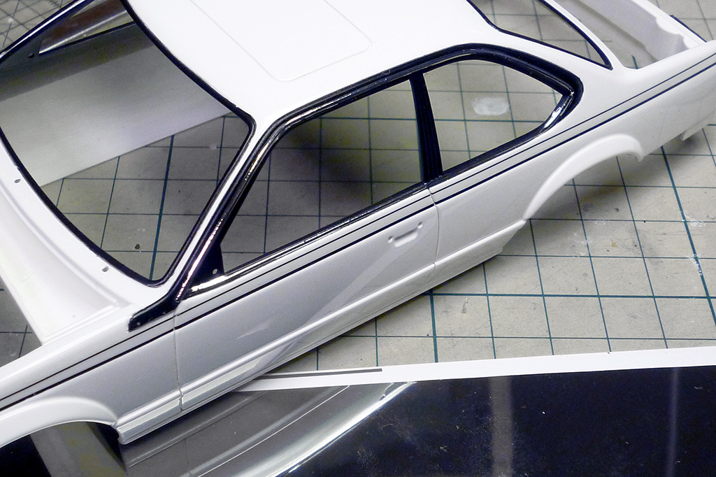 世界一美しいクーペ」をじっくりと組み上げる喜び！フジミ製プラモ