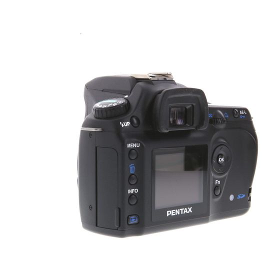 Pentax IST DS DSLR Camera Body, Black {6.1MP}