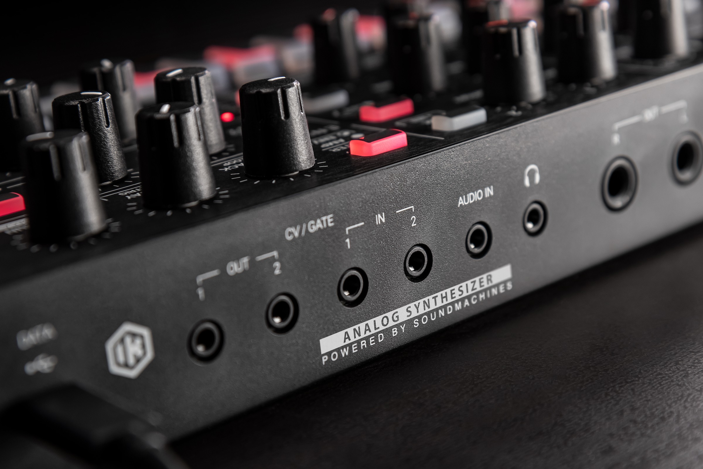 New UNO Synth Pro X analog synth from IK Multimedia: complete