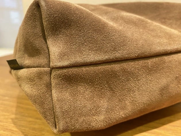 一つでもバックの中にでも＜JOHN CHAPMAN（ジョン チャップマン