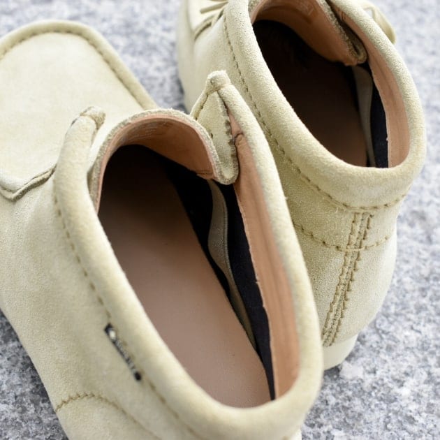 本日発売！！BEAMS×Clarks Wallabee Boot GORE-TEX（R）｜ビームス