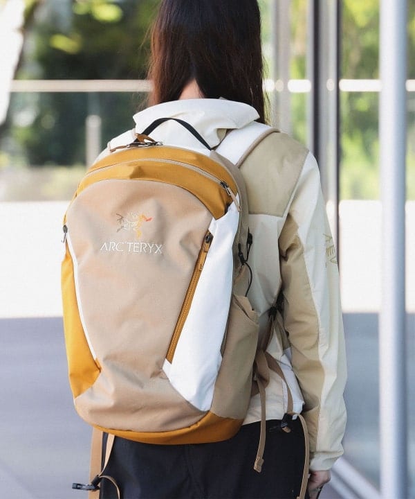 10/24(木)店頭販売スタート、BEAMS 別注 ARC'TERYX NAGOMI Squamish