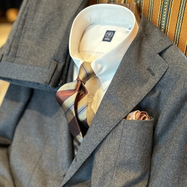 端正で贅沢なスーツ？【Brilla per il gusto】｜ビームス ハウス 梅田