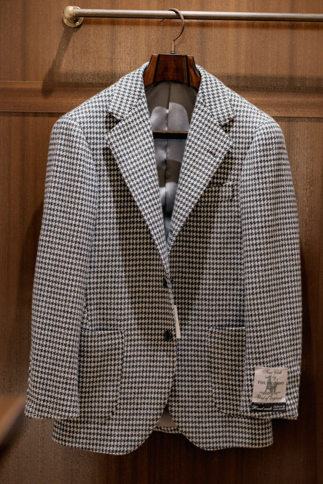 今季の要チェックジャケットはこれ！＜FOX BROTHERS＞ハウンドトゥース