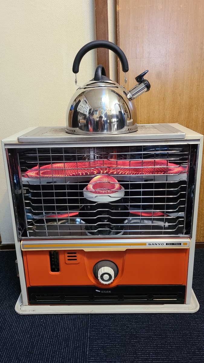 r*i様 昭和レトロ SANYO OFH-250A オイルファンヒーター 木目調 昭和