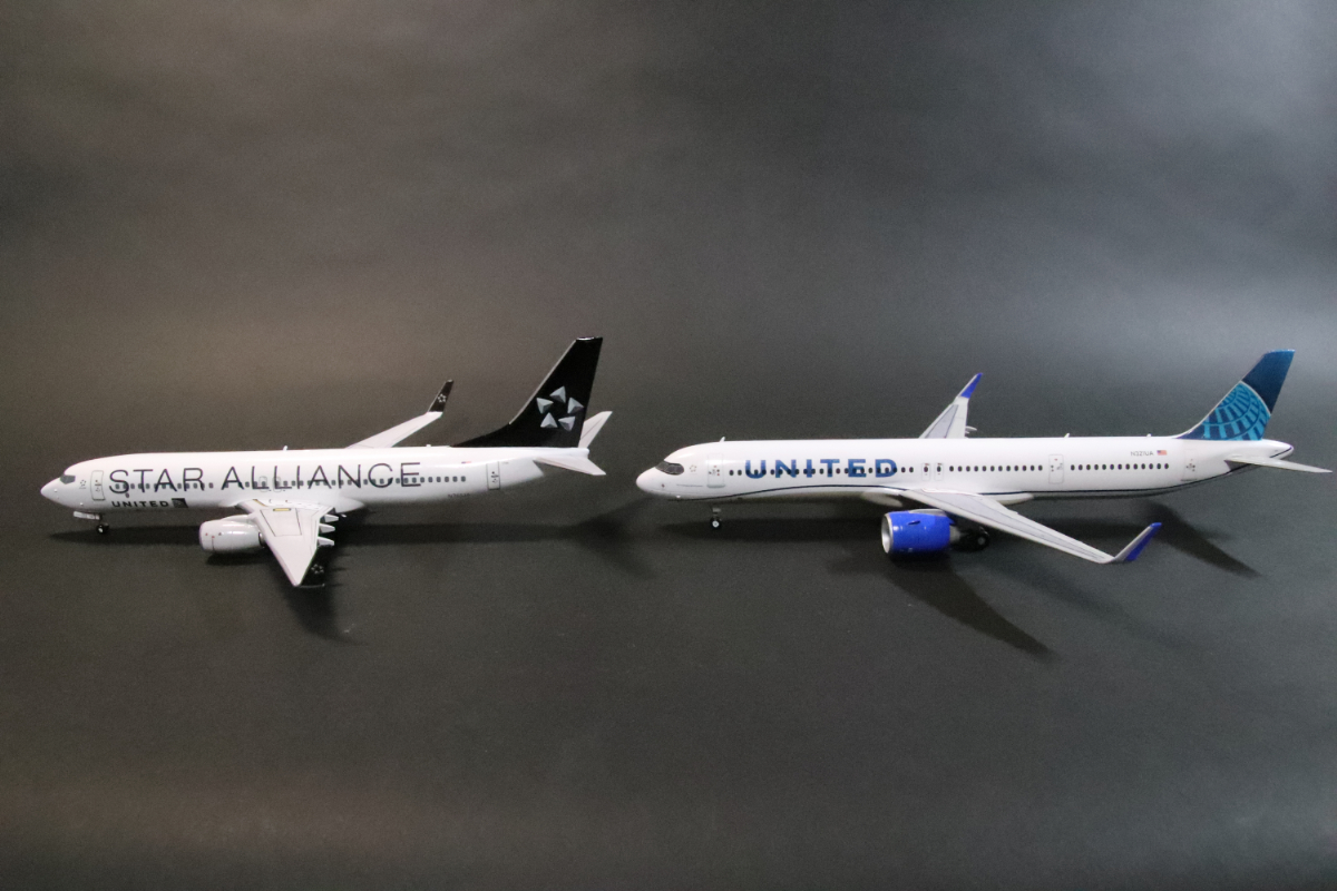 ハセガワ 1/200 737-800 スターアライアンスカラー ユナイテッド航空