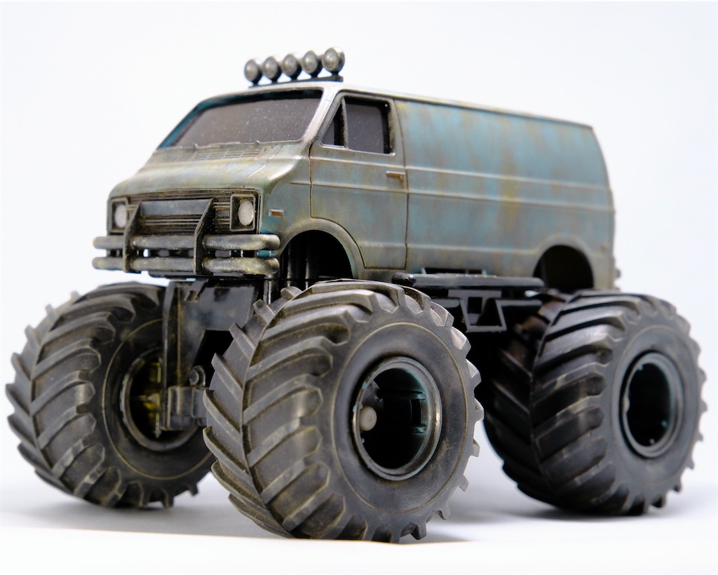 ワイルドミニ四駆ランチボックスをカスタム塗装 - ramen papa log