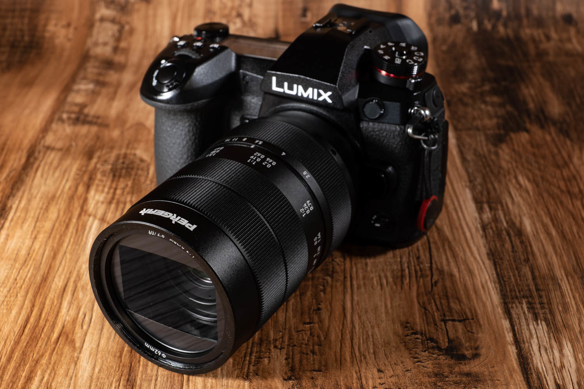 とにかく寄れる！スーパーマクロレンズ PERGEAR 60mmF2.8 レビュー【PR