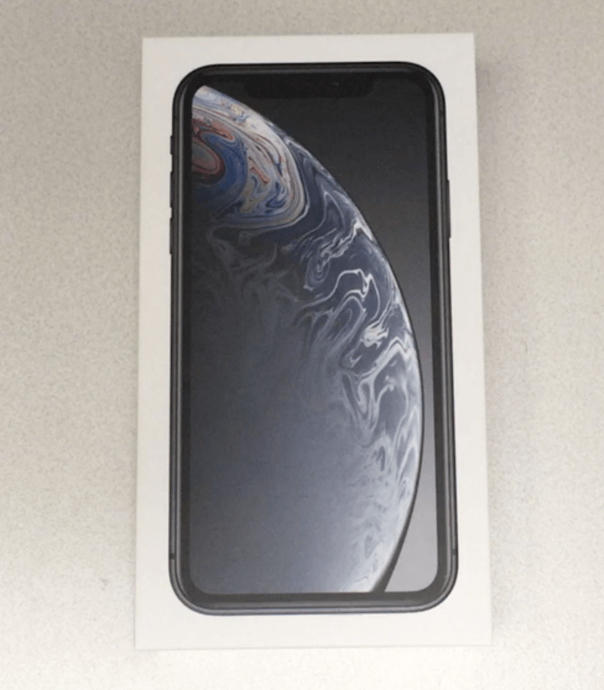 開封レビュー】iPhone XR ブラックを購入！付属品やデザインを詳しく