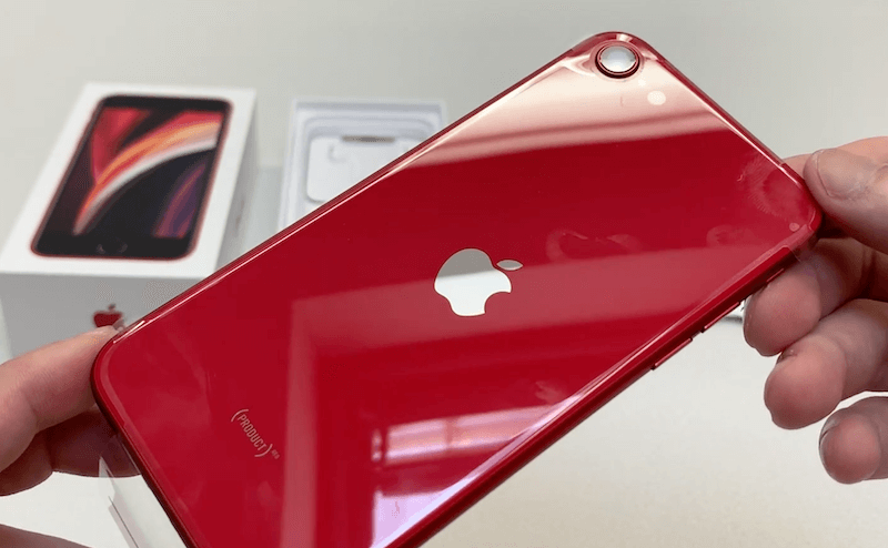 開封レビュー】iPhone SE2 レッド（赤）を購入してみた！付属品も紹介