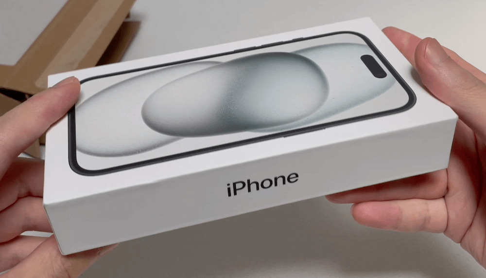 開封レビュー】iPhone 15を購入してみた！付属品と必要なもの - iPhone