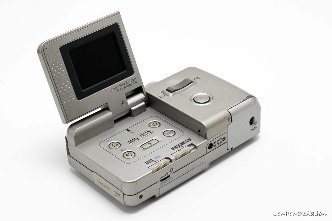 最初に買ったコンデジ「リコーDC-3Z」には感激した - 和田哲哉