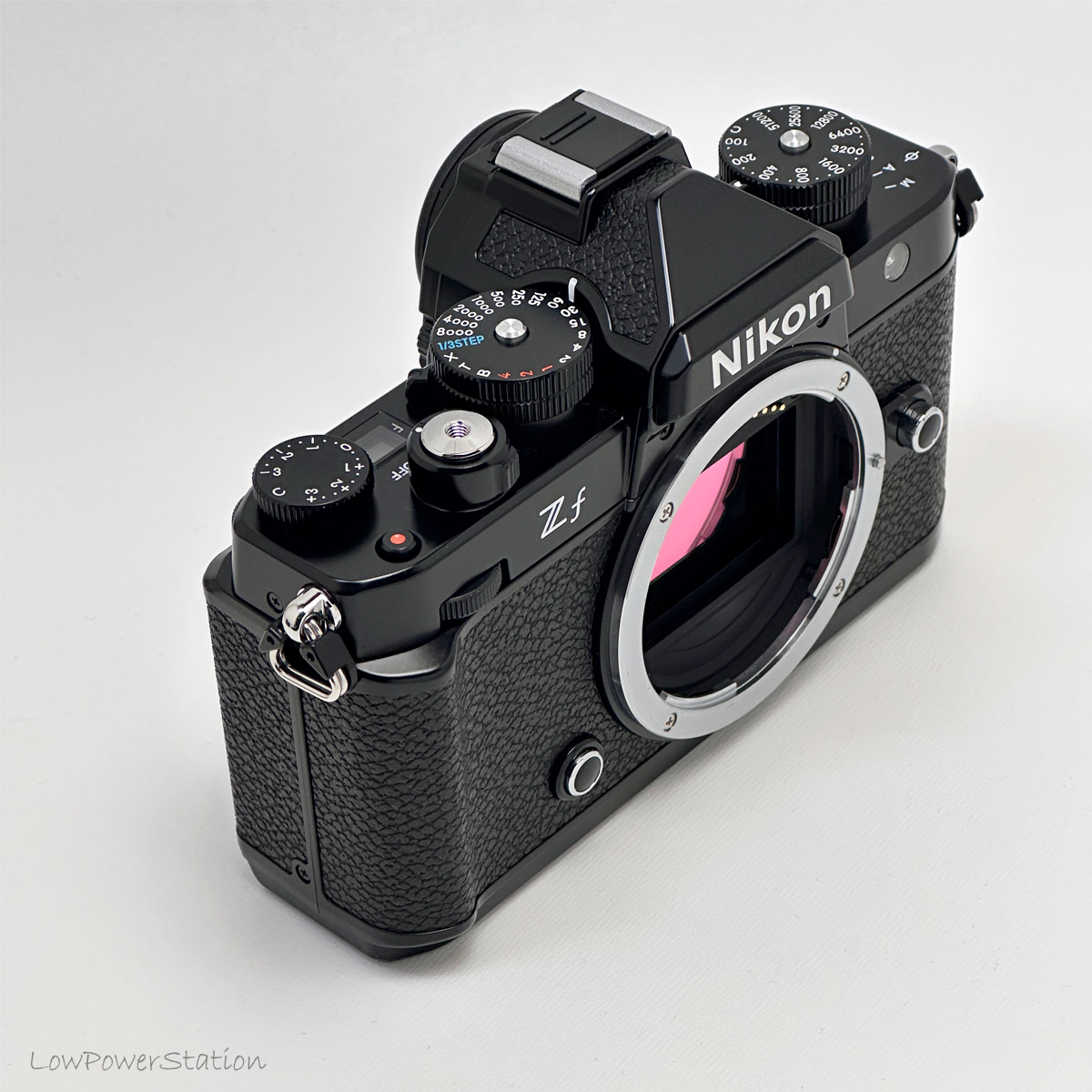ニコンZf 導入にあたって用意した周辺アクセサリー5つ - 和田哲哉