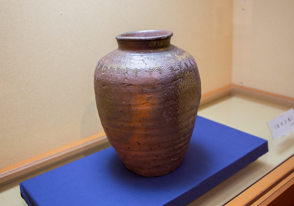 中 壺 2 備前焼 中 壺 2 備前焼 中 壺 2 備前焼