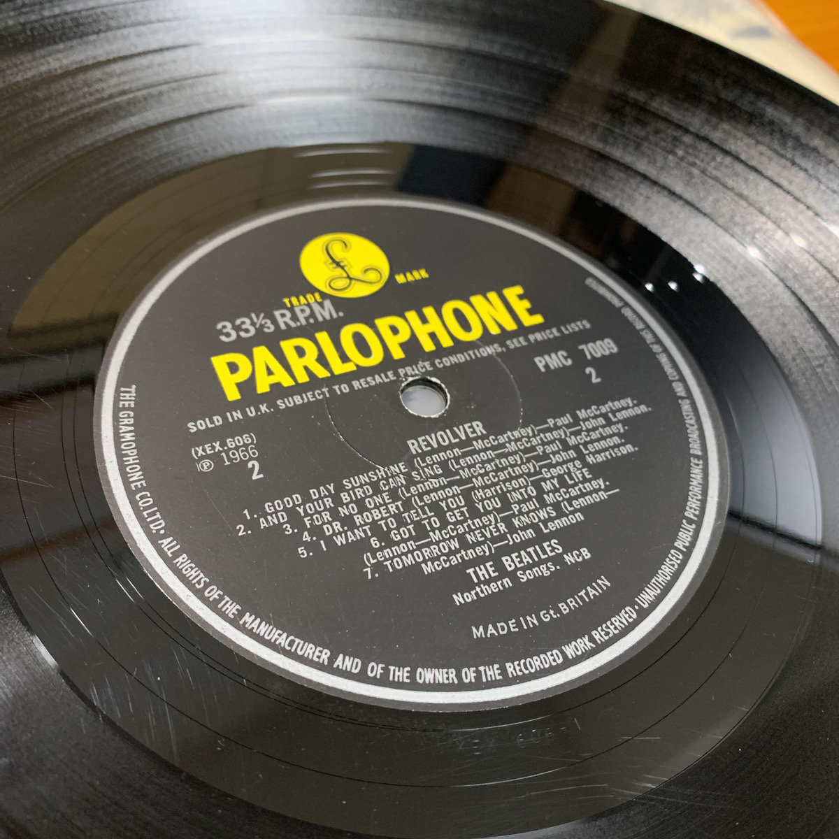 アナログ初心者がビートルズレコード専門店と同じプレイヤー