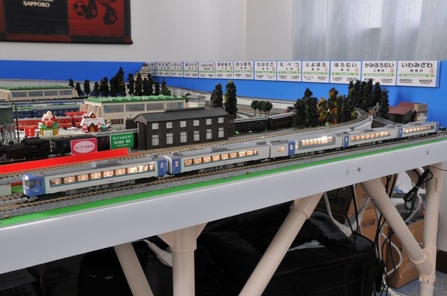 TOMIXのキハ183-2550系特急ディーゼルカー（HET）の入線 - yorokinoko