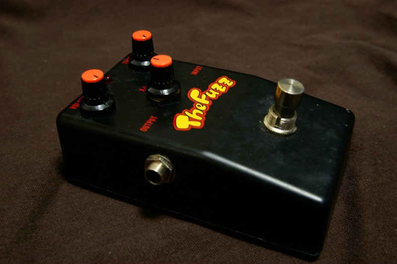 クロサワ楽器 The Fuzz - エフェクター写真館