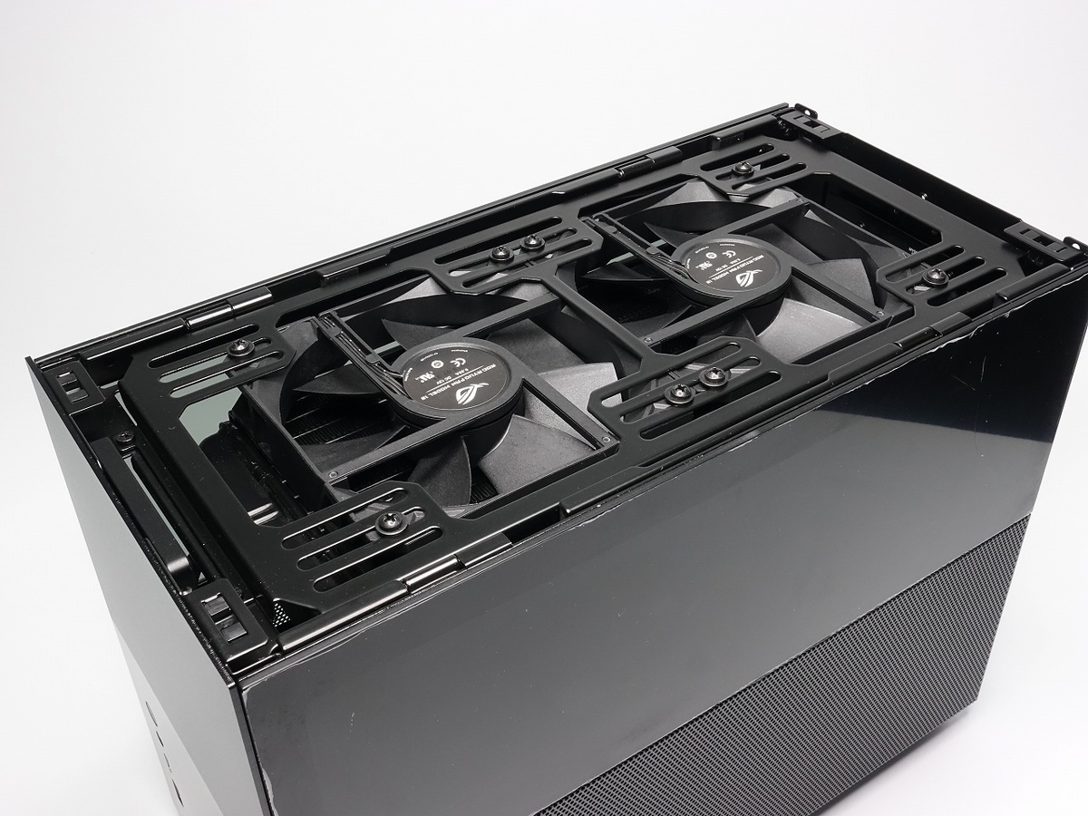 注意！320mmグラボは入らない？！】Lian Li社 Mini-Itx PCケース「Lian