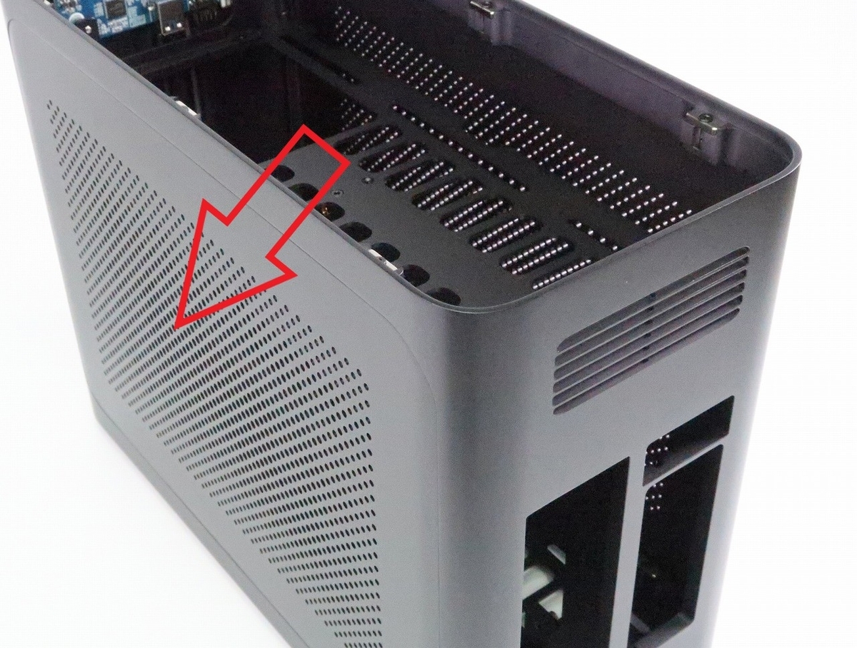 ユニデザインは美しい！】IQUNIX社 Aluminum Mini-ITX Case 「ZX-1」を