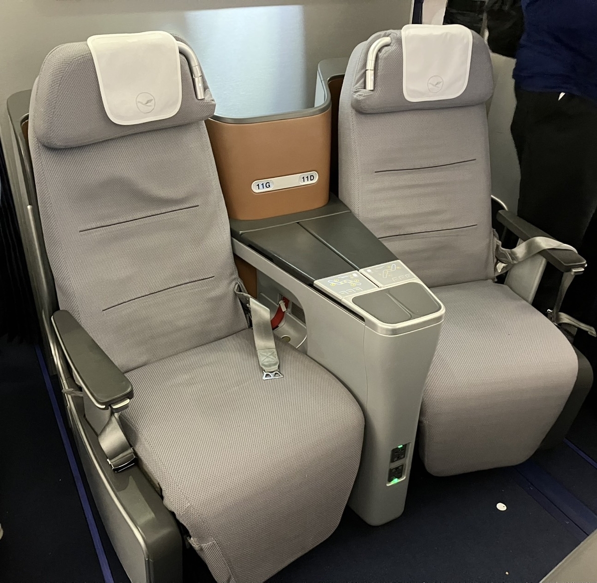 ルフトハンザドイツ航空 A330-300 ビジネスクラスの搭乗記 - れいるのおと