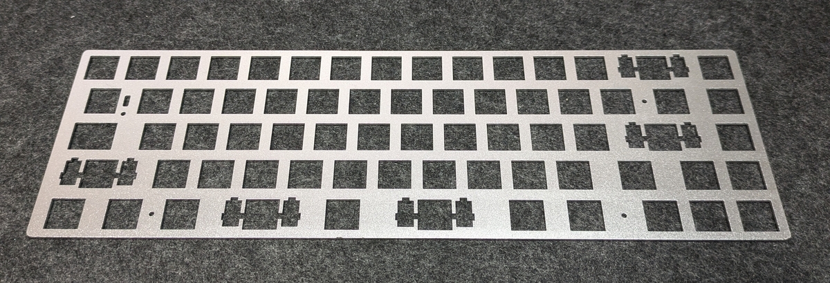 Weikav Lucky65 V2のプレートを交換！分割スペースバーで最強の